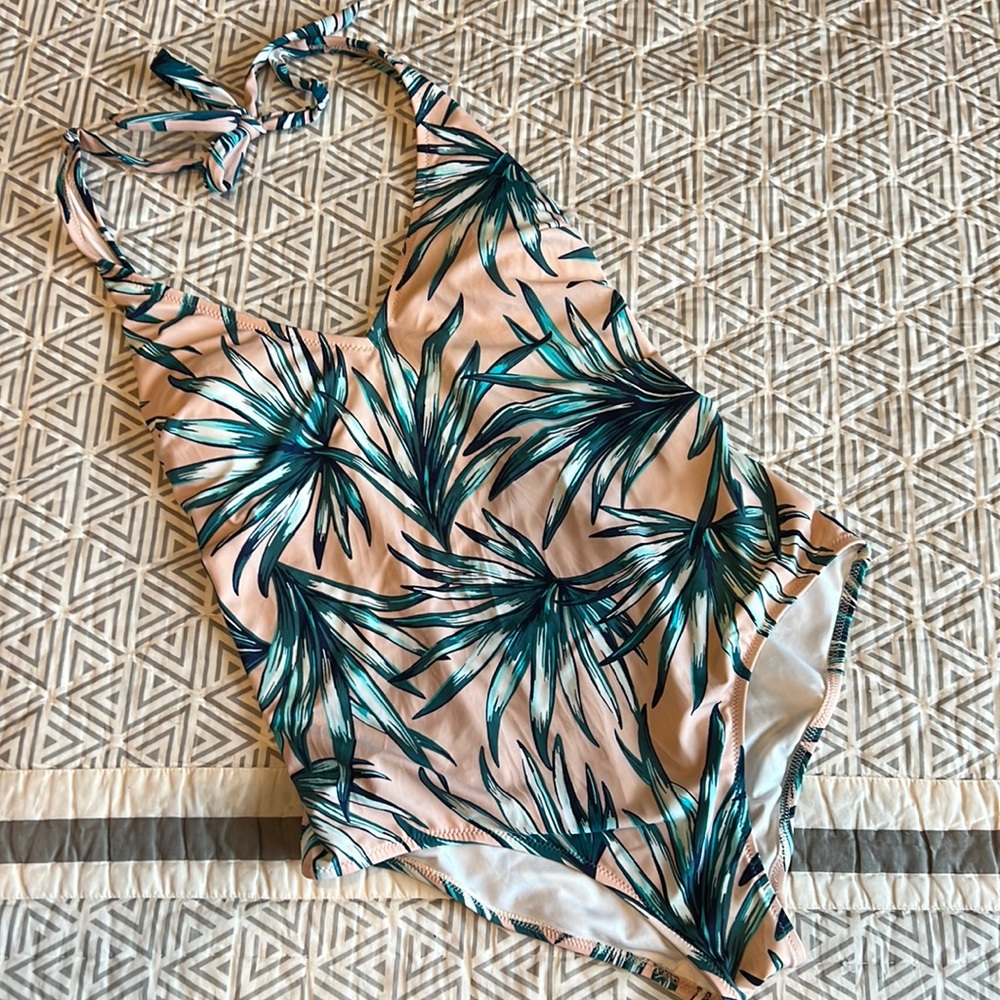 VS Pink Bathing Suit, Medium, Tropical, EUC.